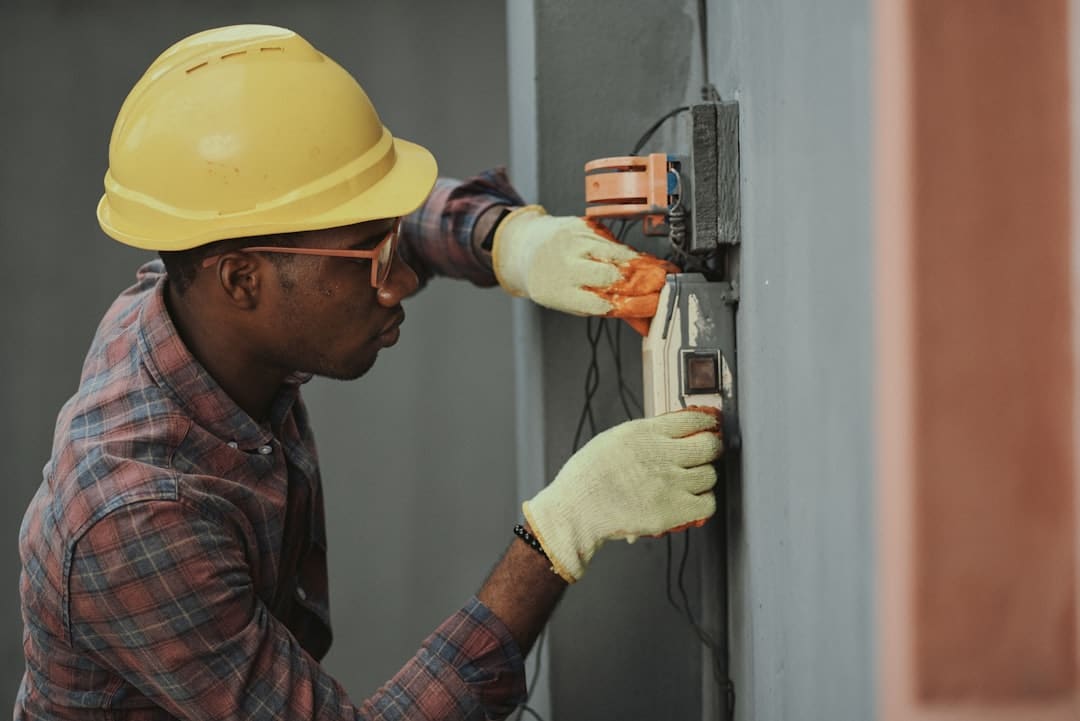 profitez d'un service de réparation d'appareils électroménagers rapide et fiable. nos techniciens qualifiés sont à votre disposition pour résoudre tous vos problèmes avec vos appareils, qu'il s'agisse de réfrigérateurs, de lave-linge ou de fours. obtenez une aide professionnelle pour prolonger la durée de vie de vos équipements.