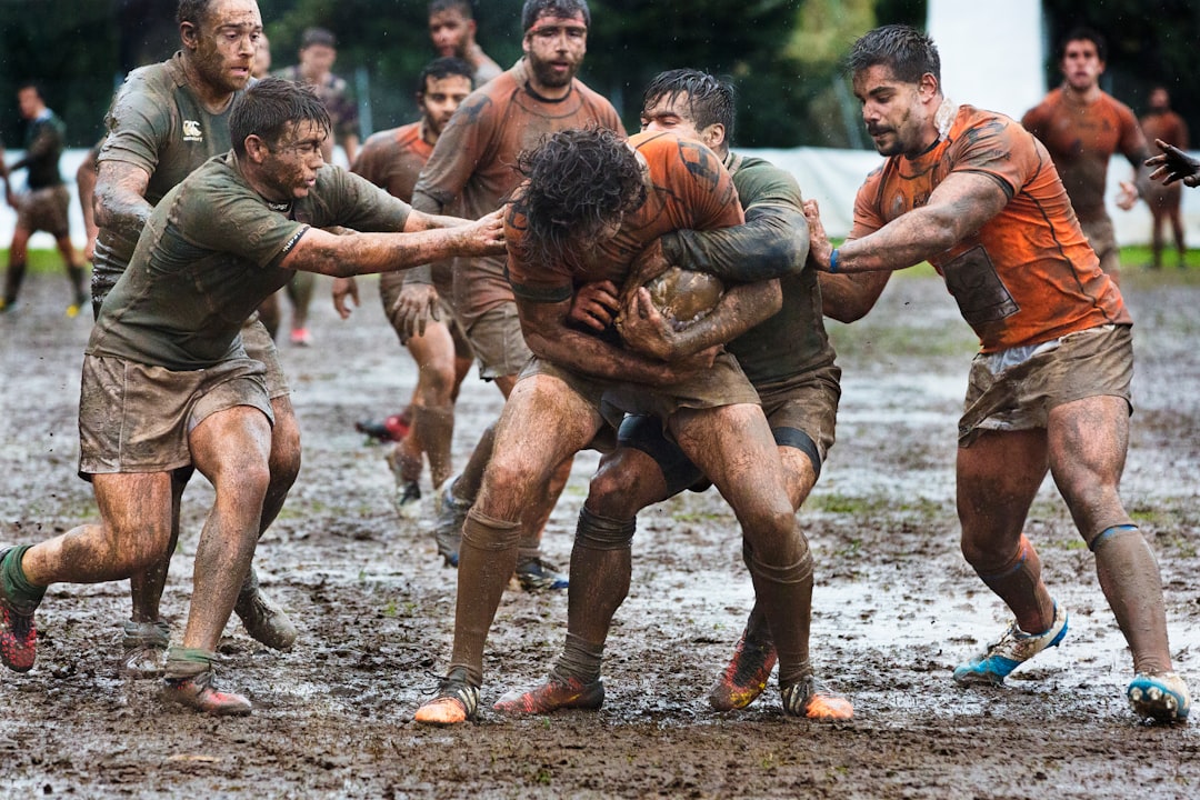 assistez à un match de rugby palpitant ! vivez l'adrénaline et l'intensité des joueurs sur le terrain. rejoignez-nous pour une expérience sportive inoubliable, remplie d'émotions et de compétitions.